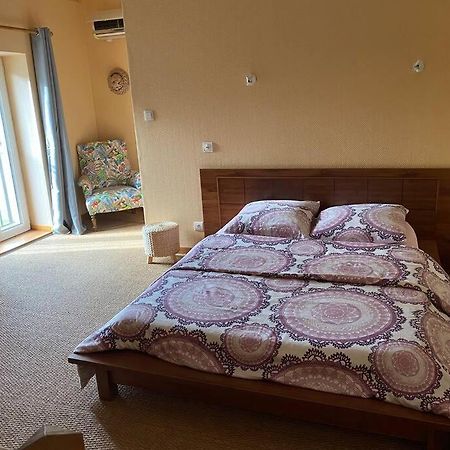 Gite De L'Ebaupin Louchy-Montfand Dış mekan fotoğraf